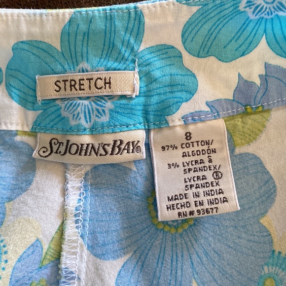 The CUTEST skirt you will own this spring! Size 8 cotton skirt. - Picture 3 of 6